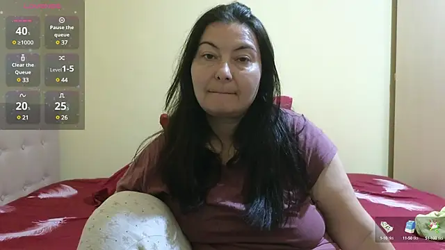Snapshot of BBW_MILF_4U chatting on 03.18.25 BBW MILF 4U online show from 03.18.25