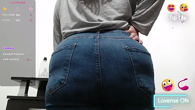 BBW MILF 4U online show from 11.29.25