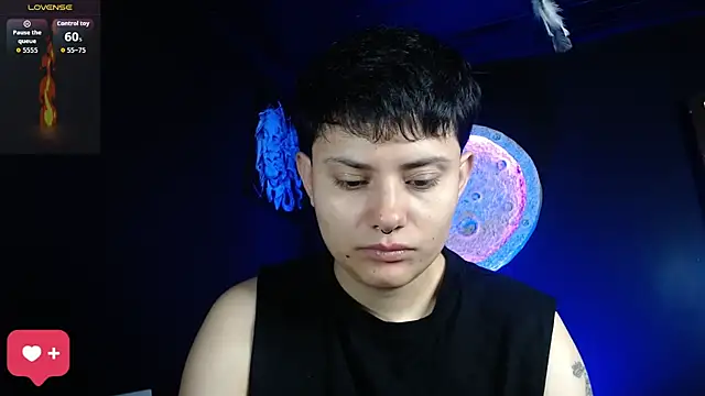 Snapshot of girl_intense444 chatting on 09.26.25 girl intense444 online show from 09.26.25