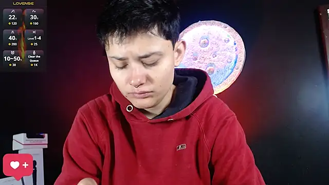 Snapshot of girl_intense444 chatting on 10.08.25 girl intense444 online show from 10.08.25