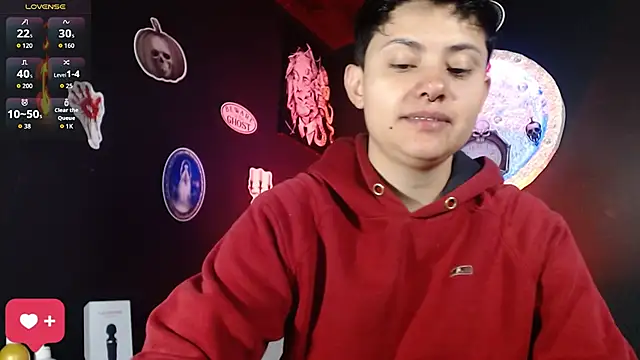 Snapshot of girl_intense444 chatting on 10.14.25 girl intense444 online show from 10.14.25