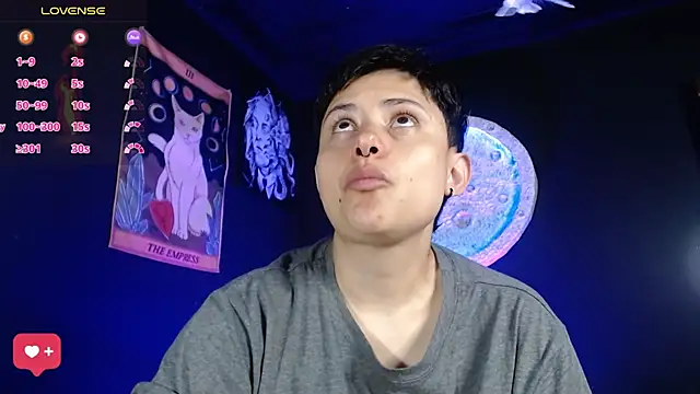 girl intense444 online show from 01.12.26