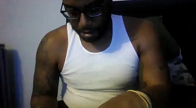 Snapshot of ReeferMadness59 chatting on 12.24.24 ReeferMadness59 online show from 12.24.24