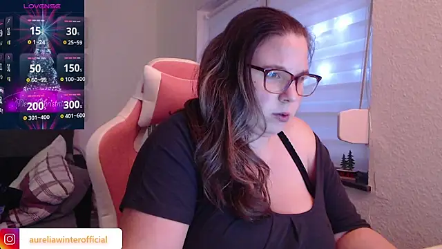 Snapshot of AureliaWinter chatting on 12.02.24 AureliaWinter online show from 12.02.24