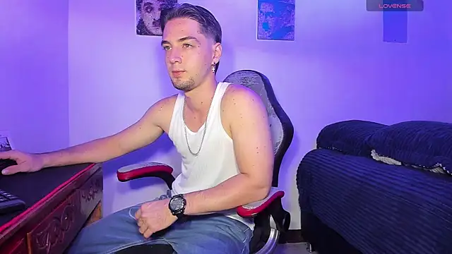 Alex smith00 online show from 10.04.25