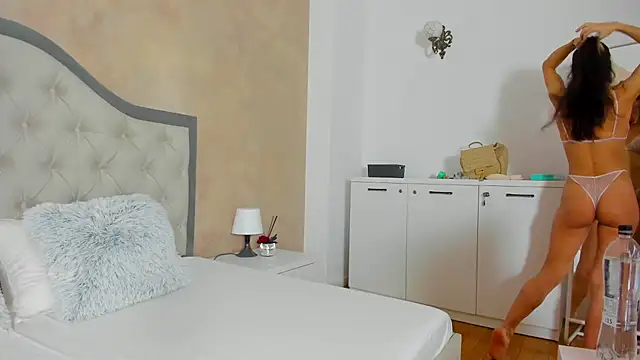 JennaMyers online show from 10.20.25