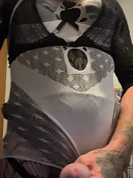 MadMaxxx84 online show from 04.13.26