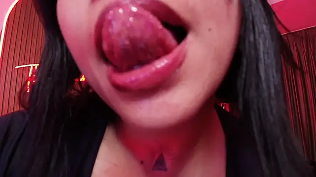 arianna smith  online show from 01.15.25