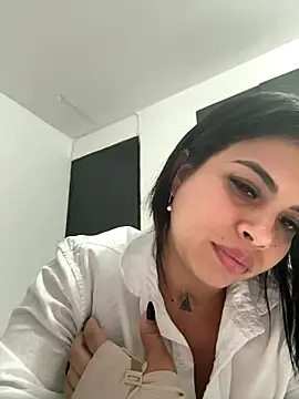 arianna smith  online show from 12.19.25