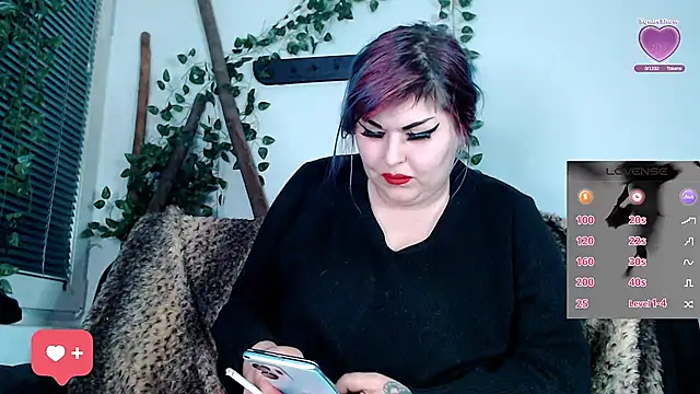 Psychobitch7 online show from 10.21.25