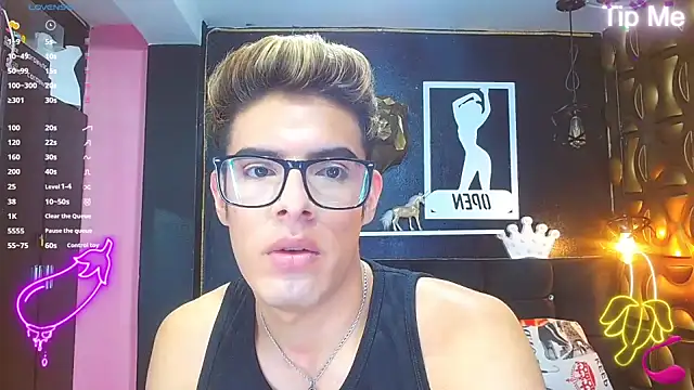 Snapshot of angel_sexyevil chatting on 01.15.25 angel sexyevil online show from 01.15.25
