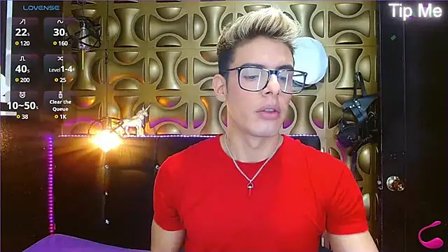 Snapshot of angel_sexyevil chatting on 02.27.25 angel sexyevil online show from 02.27.25