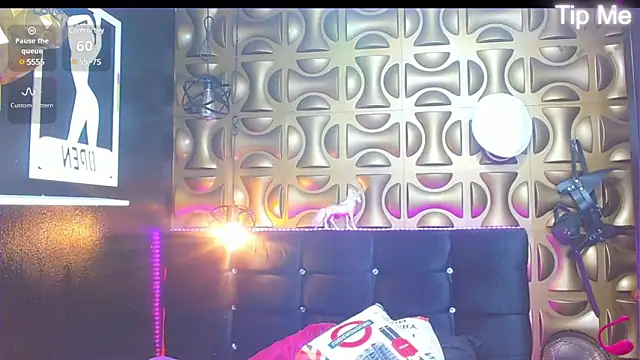 Snapshot of angel_sexyevil chatting on 03.03.25 angel sexyevil online show from 03.03.25