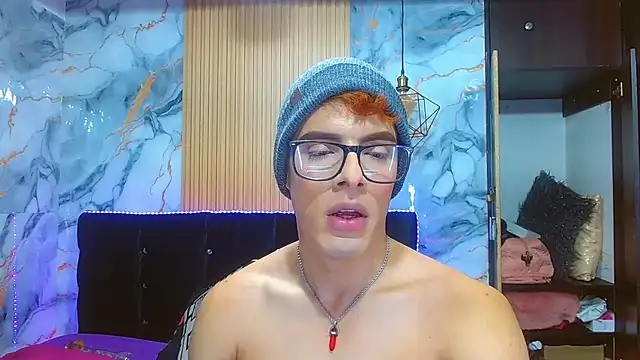 Snapshot of angel_sexyevil chatting on 09.11.25 angel sexyevil online show from 09.11.25