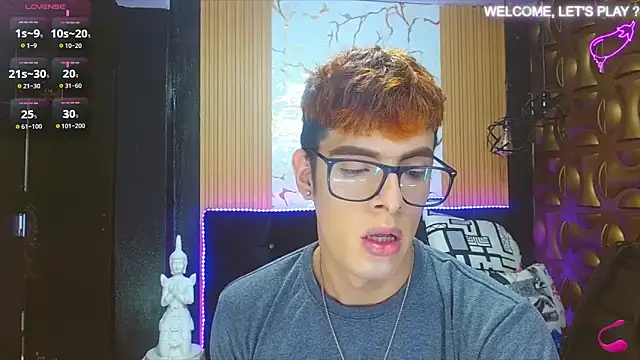 Snapshot of angel_sexyevil chatting on 10.24.25 angel sexyevil online show from 10.24.25