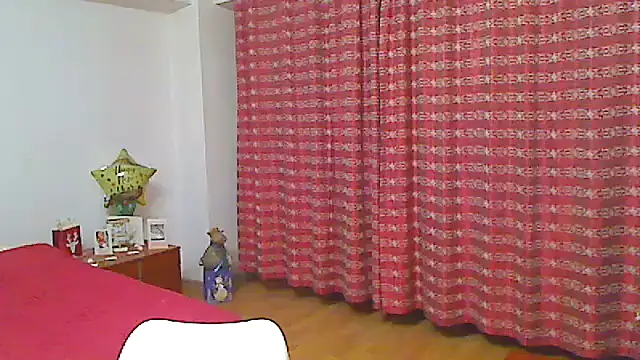 Snapshot of hotSANDRA_STARR chatting on 02.27.26 hotSANDRA STARR online show from 02.27.26