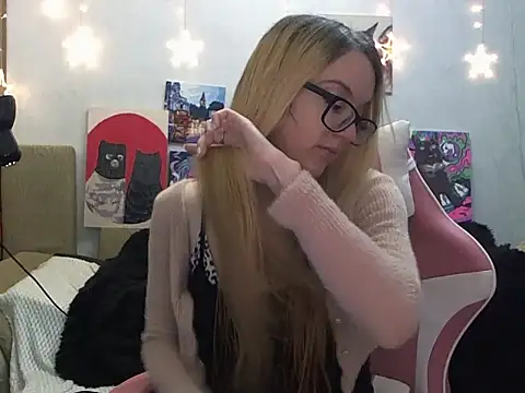 SecretSophia online show from 09.20.25