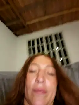 VickyHoult online show from 12.28.24