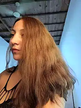 VickyHoult online show from 12.29.24