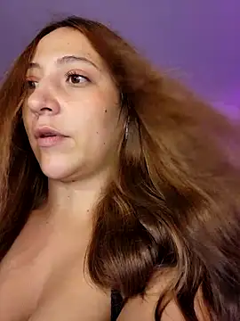 VickyHoult online show from 03.20.25