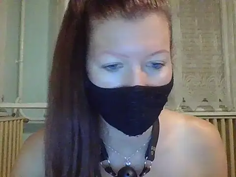 Snapshot of Analimado18 chatting on 09.17.25 Analimado18 online show from 09.17.25