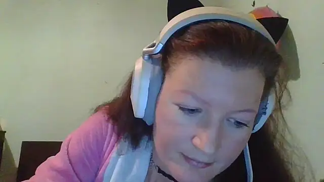 Snapshot of Analimado18 chatting on 10.06.25 Analimado18 online show from 10.06.25