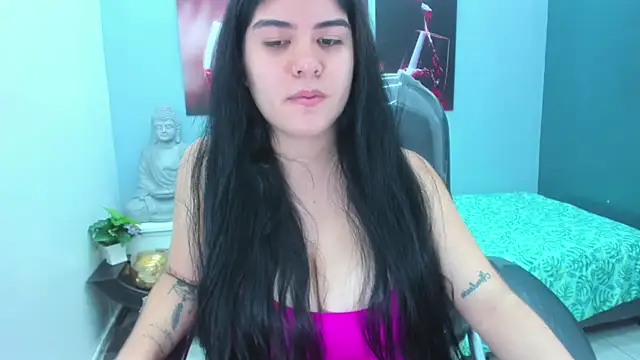 pearl weet online show from 02.26.25