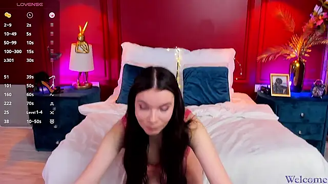 MiaMuse online show from 01.15.25