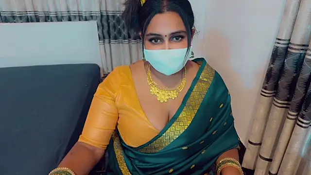 Snapshot of SonY_CaM chatting on 02.25.26 SonY CaM online show from 02.25.26