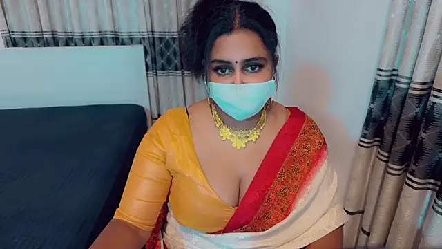 Snapshot of SonY_CaM chatting on 04.07.26 SonY CaM online show from 04.07.26