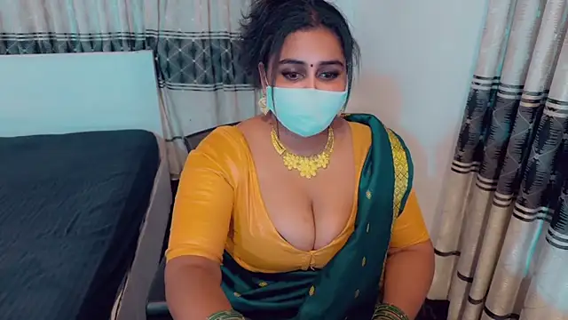 Snapshot of SonY_CaM chatting on 04.15.26 SonY CaM online show from 04.15.26