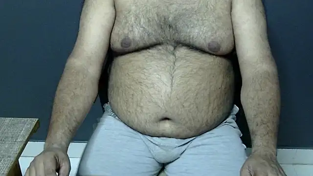 hairysubcub 70 online show from 01.31.25