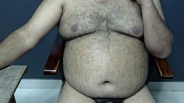 hairysubcub 70 online show from 02.17.25