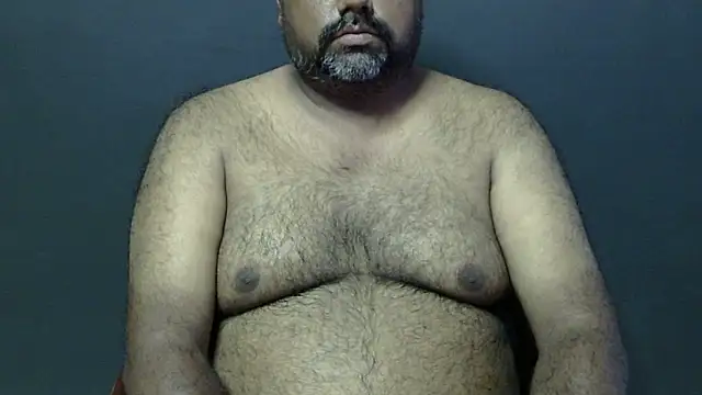 Snapshot of hairysubcub_70 chatting on 09.24.25 hairysubcub 70 online show from 09.24.25