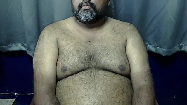 Snapshot of hairysubcub_70 chatting on 10.14.25 hairysubcub 70 online show from 10.14.25