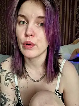 Snapshot of LazyTanukii chatting on 03.19.25 LazyTanukii online show from 03.19.25