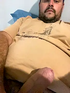 Snapshot of carlos01172011 chatting on 10.22.25 carlos01172011 online show from 10.22.25