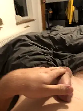 Snapshot of Bropp19 chatting on 10.10.25 Bropp19 online show from 10.10.25