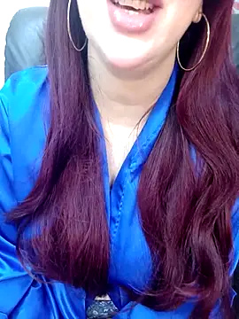 Snapshot of Queen_sousou chatting on 02.21.25 Queen sousou online show from 02.21.25