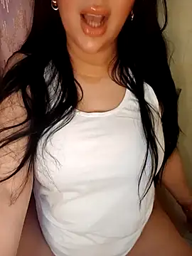 Snapshot of Queen_sousou chatting on 03.08.25 Queen sousou online show from 03.08.25