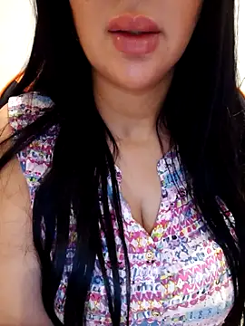 Snapshot of Queen_sousou chatting on 10.09.25 Queen sousou online show from 10.09.25