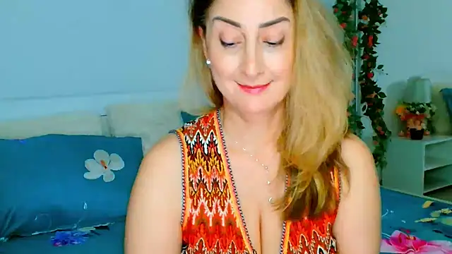 Tyana40 online show from 03.19.25