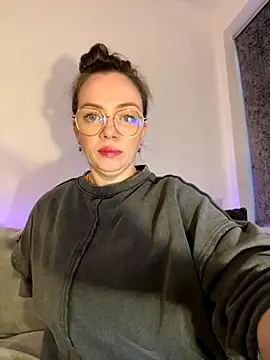 Snapshot of FemDom_RubyKnightXXO chatting on 09.16.25 FemDom RubyKnightXXO online show from 09.16.25