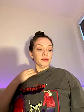 Snapshot of FemDom_RubyKnightXXO chatting on 10.31.25 FemDom RubyKnightXXO online show from 10.31.25