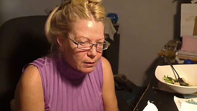 XTRAHORNYONE online show from 03.14.25