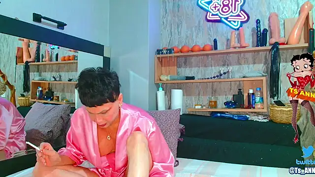 TS ANNA  online show from 12.14.24