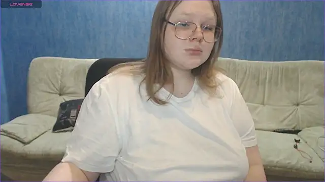 Touch me more please online show from 03.12.25