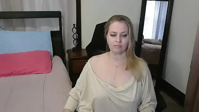 HollieBim online show from 03.18.26