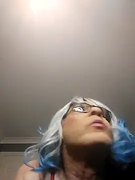 Snapshot of juniperberi29 chatting on 10.17.25 juniperberi29 online show from 10.17.25