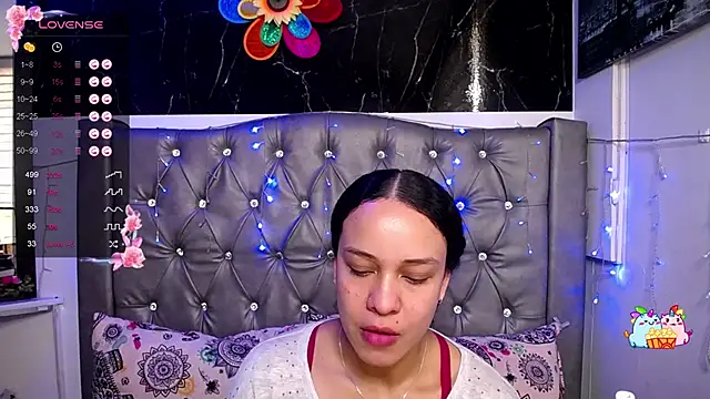 LAILAGUMMY online show from 12.17.24